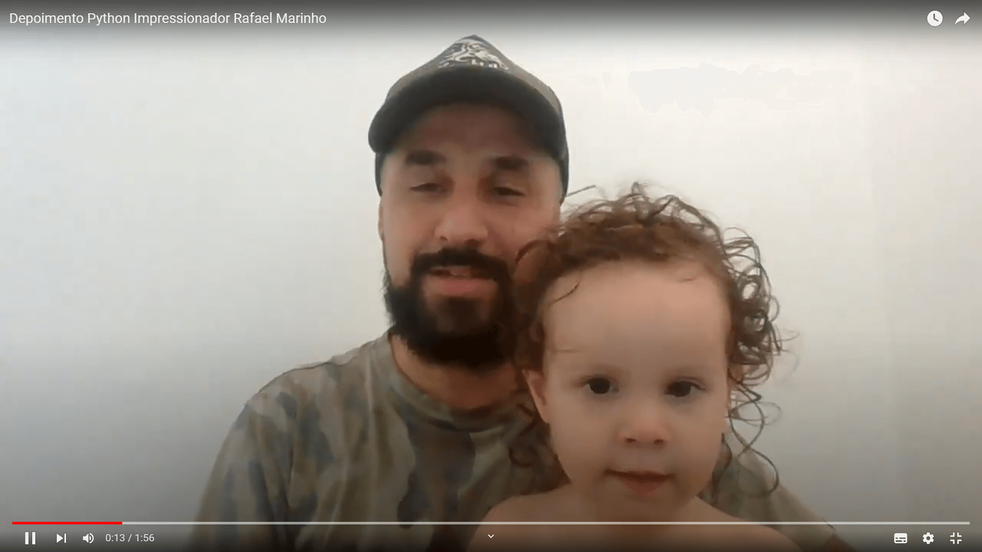 Depoimento em vídeo de Rafael Marinho, aluno(a) do curso de Python
