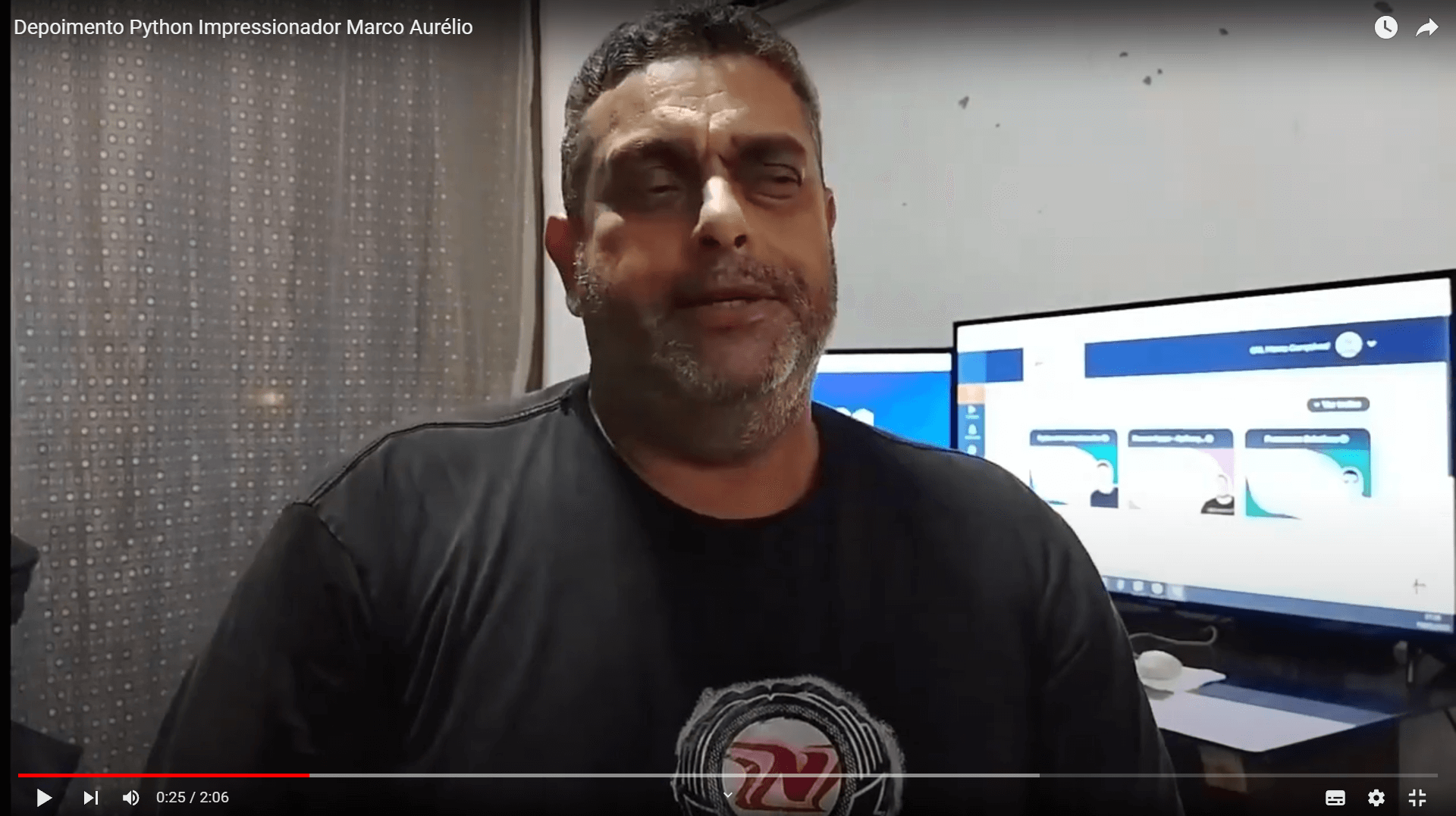 Depoimento em vídeo de Marco Aurélio, aluno(a) do curso de Python