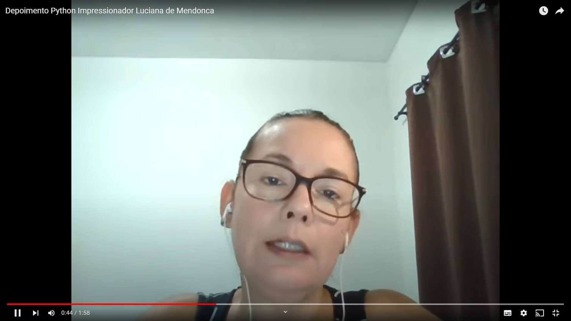Depoimento em vídeo de Luciana de Mendonça, aluno(a) do curso de Python