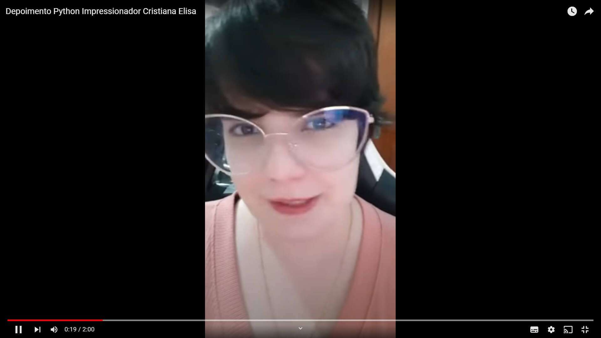 Depoimento em vídeo de Cristiana Elisa, aluno(a) do curso de Python