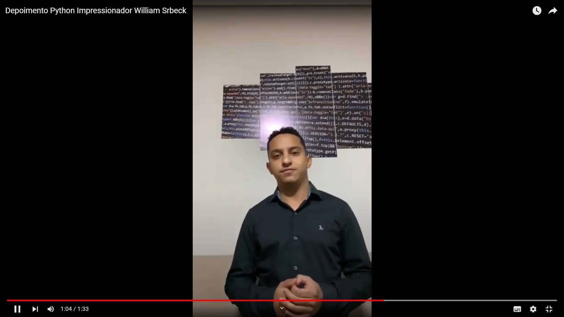 Depoimento em vídeo de William Srbeck, aluno(a) do curso de Python