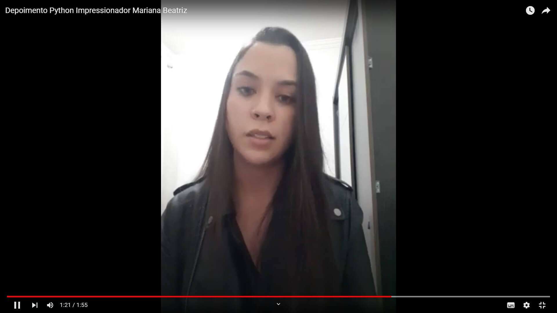 Depoimento em vídeo de Mariana Beatriz, aluno(a) do curso de Python