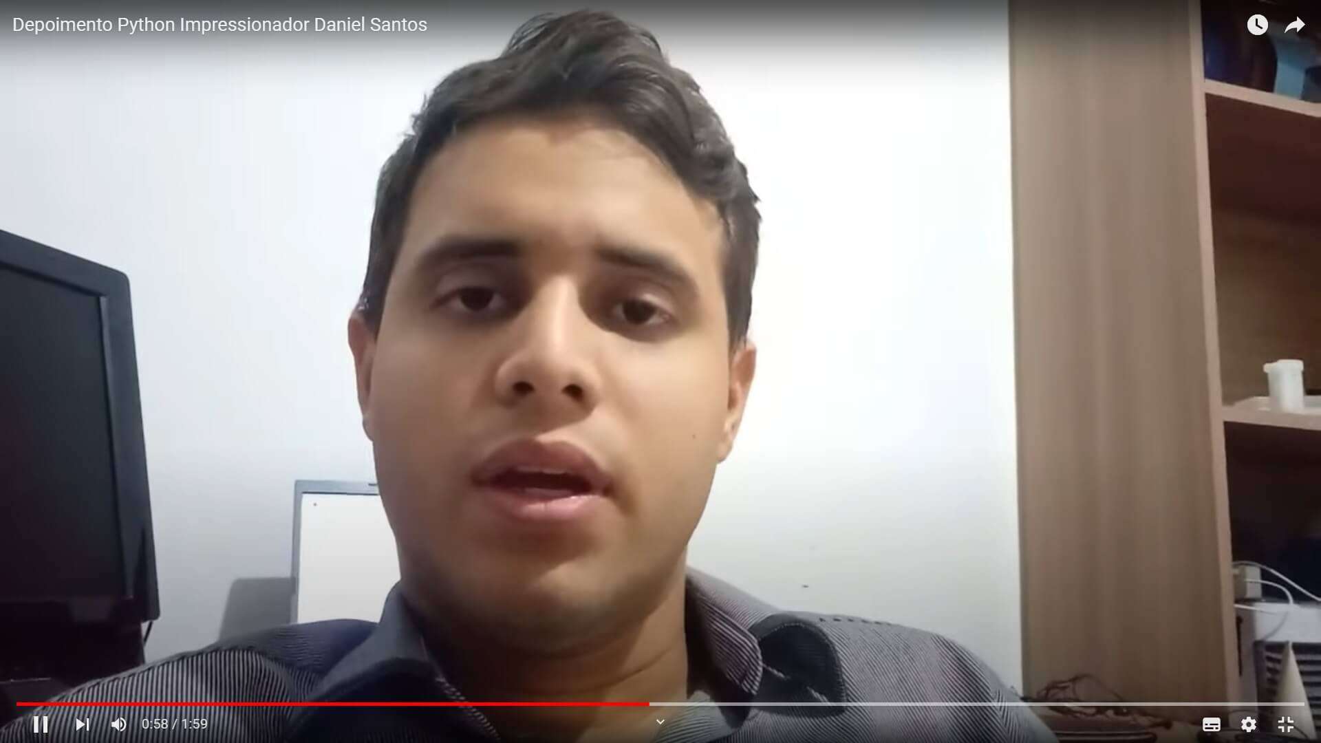 Depoimento em vídeo de Daniel Santos, aluno(a) do curso de Python