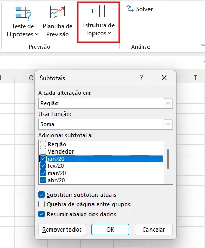 janela de configuração da ferramenta Subtotal aberta sobre a planilha de vendas, com Região, Soma e os meses selecionados