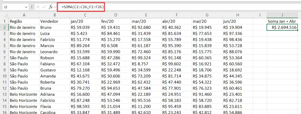 dois intervalos selecionados em cores diferentes formando a fórmula =SOMA(C2:E26;F2:H26)