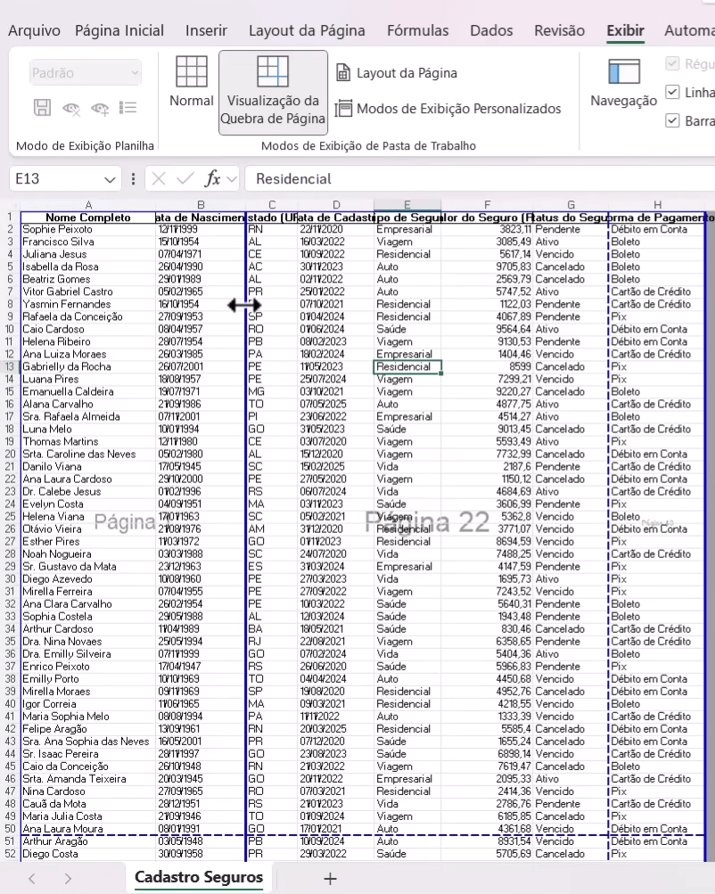 Tela do Excel na Visualização de Quebra de Página, com linhas azuis sendo ajustadas para incluir todas as colunas.