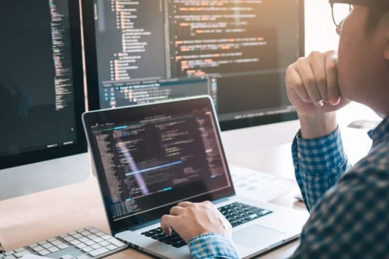 Backend Python: Como Criar e se Tornar Desenvolvedor na Área
