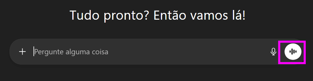 Interface do ChatGPT em modo escuro exibindo o texto ‘O que tem na agenda de hoje?’ no topo e um campo de entrada com o placeholder ‘Pergunte alguma coisa’, com o ícone de ondas sonoras destacado por um contorno rosa ao lado