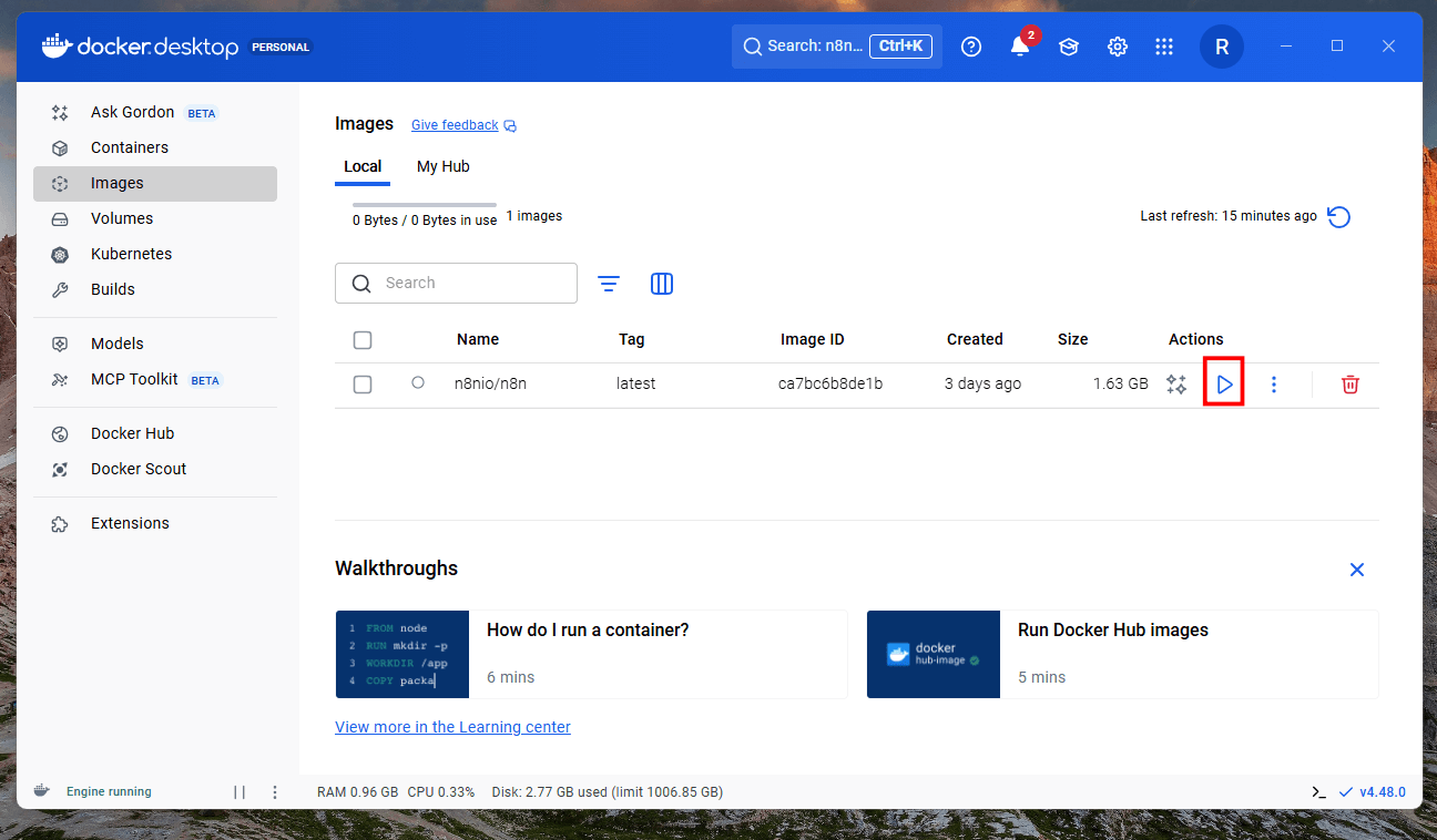 Tela do Docker Desktop com a aba Images aberta e a imagem do n8n no centro da tela com o ícone de play em destaque